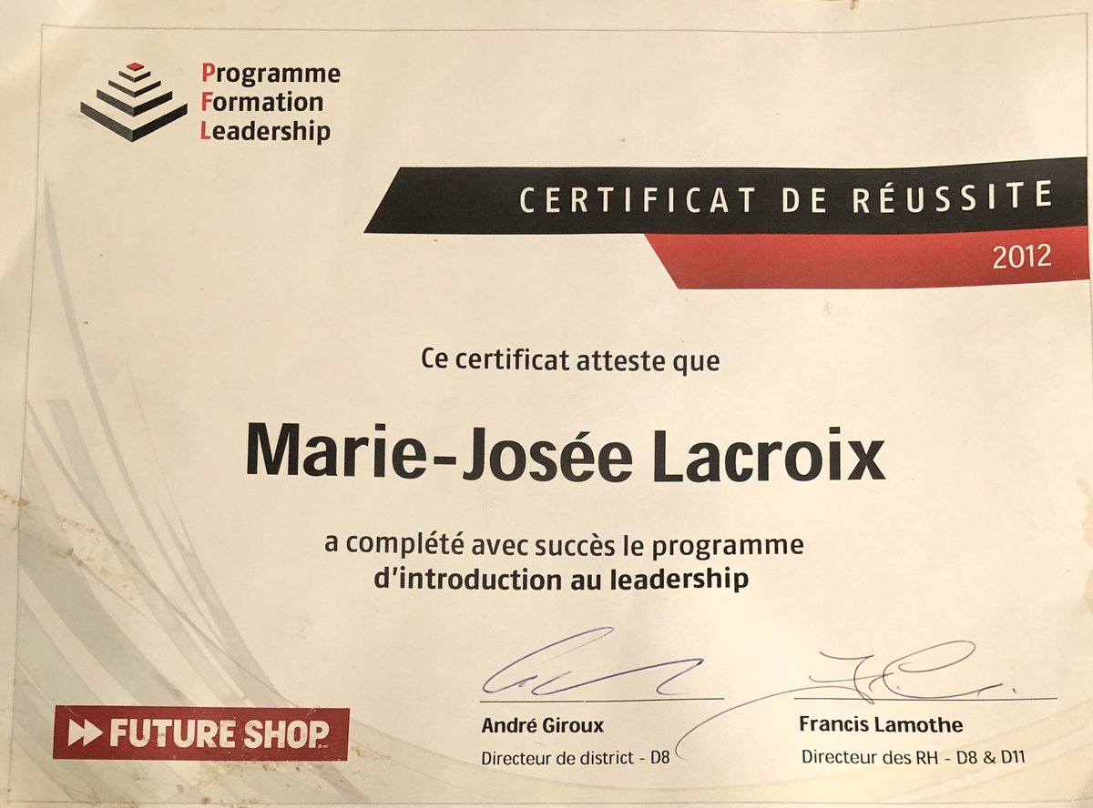 MMarilacr's tweet image. Retrouvé ce diplôme hier...
#FutureShop ❤️ 
#RIPFutureShop ❤️