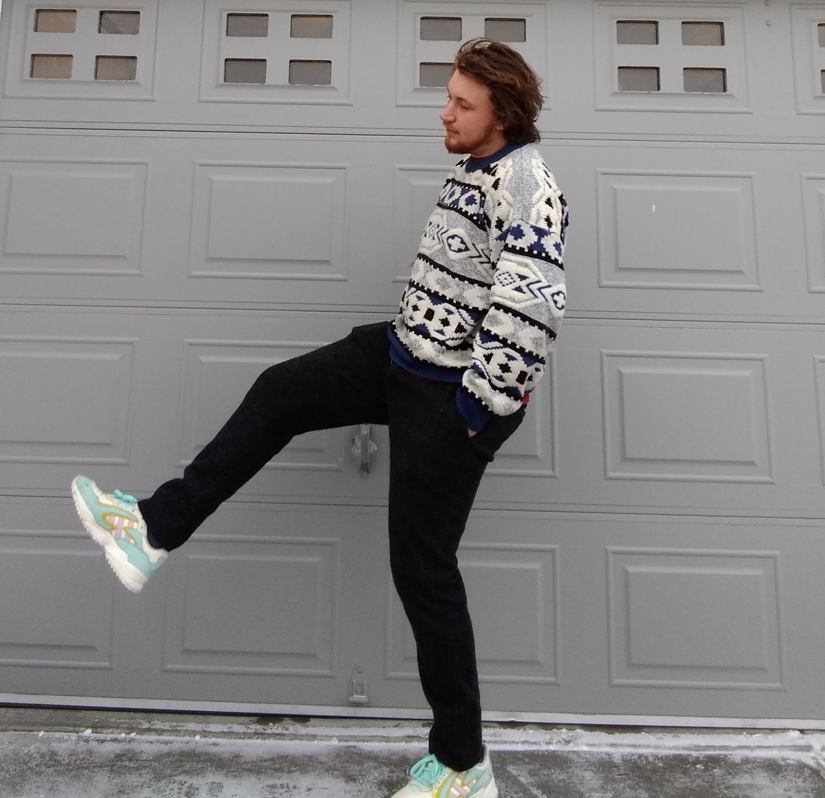 BingleBompus's tweet photo. It snowed #waywt #adidas https://t.co/WojWjAKGxi