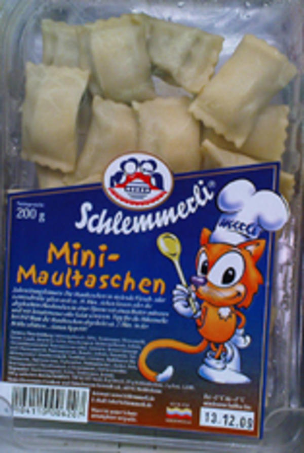 SonicBootleg's tweet photo. A compilation of different sonic bootleg food. The top two images are both chips, with the one on the right being from Nazareth. (1/3) https://t.co/Y1zpfq40LR