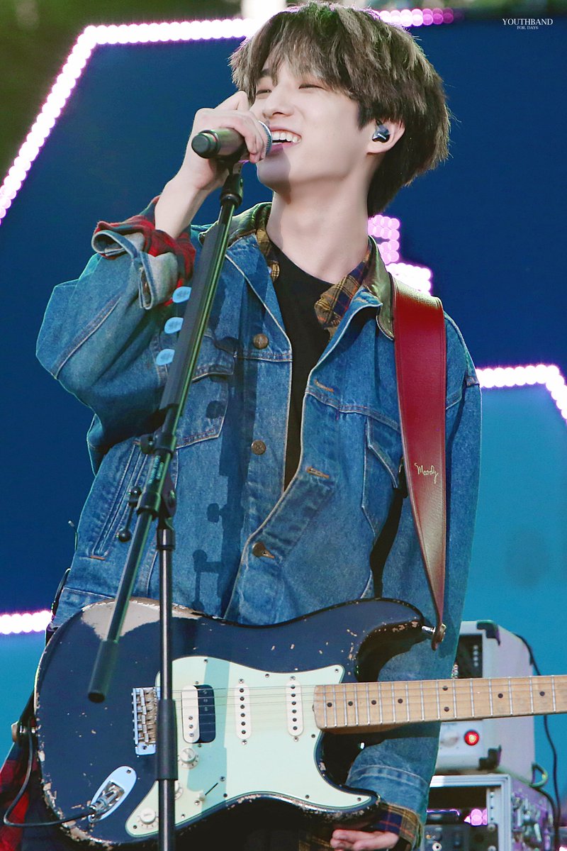 무대 위에서 신나는 제이 보고싶다,, #제형 #JAE #DAY6 #데이식스 <a href="/Jae_Day6/">J</a>