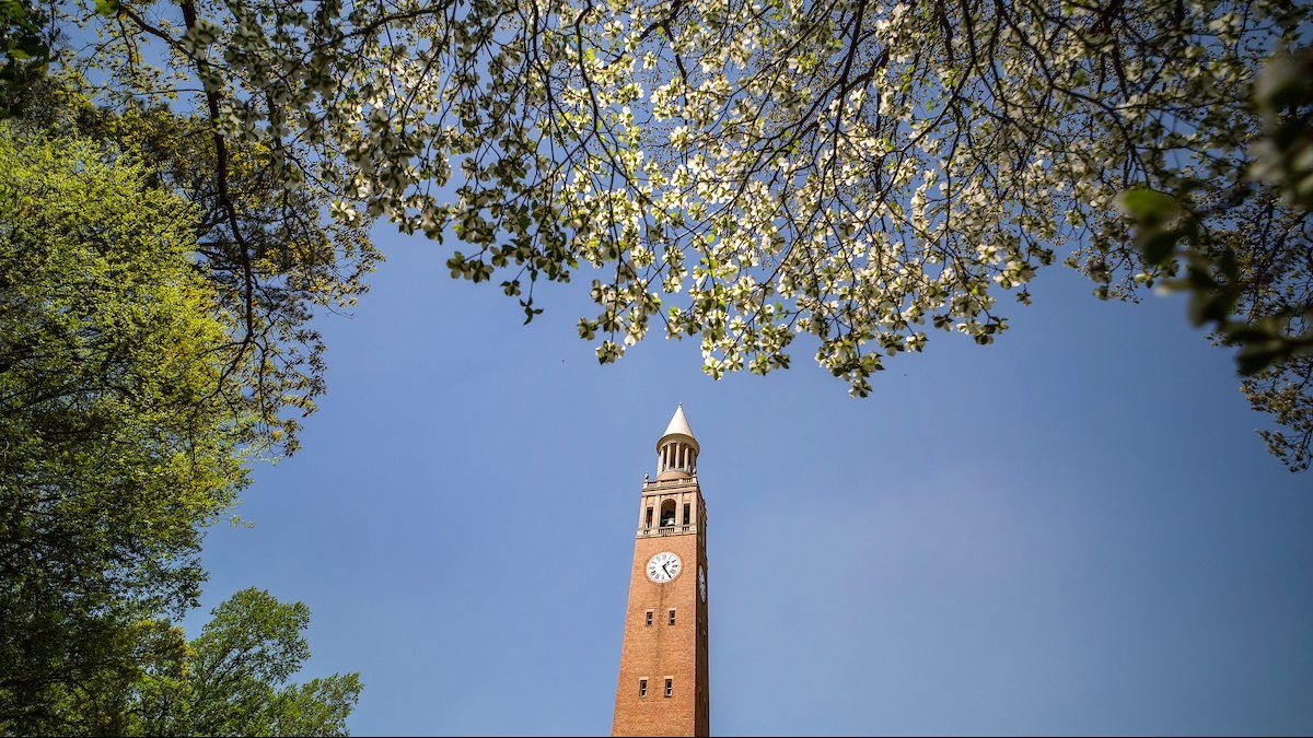Several #UNC-Chapel Hill graduate programs received high rankings in the U.S. News &amp; World Report’s annual “Best Graduate Schools” list, including The Eshelman School of Pharmacy which claimed #1 for the second time. #Success #HigherEd  
buff.ly/39wsqcM
