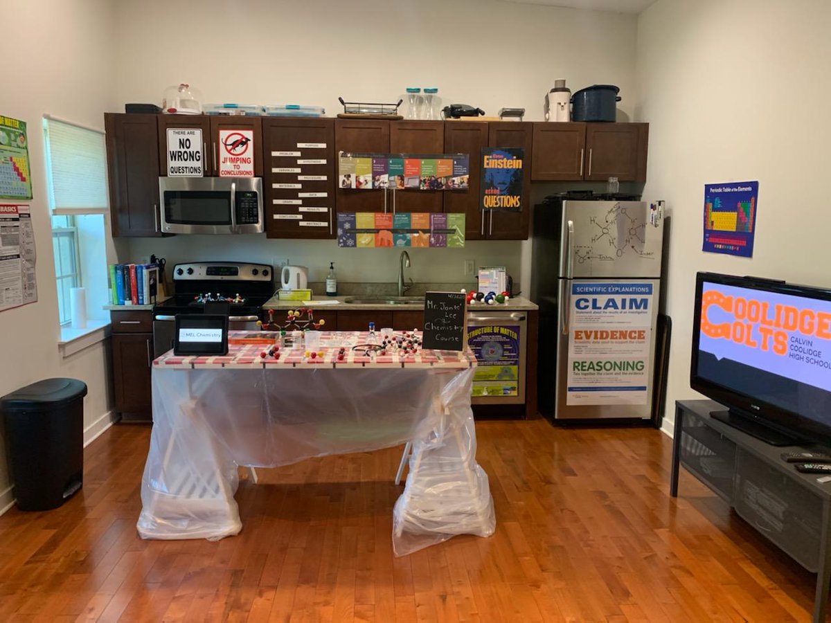 <a href="/CoolidgeECA/">Early College Academy at Coolidge SHS</a> Science teacher Mr. Lee transformed his kitchen for today's chemistry class!! 
<a href="/Brightknowsbest/">Semanthe Bright</a> <a href="/dccoolidgeshs/">Coolidge SHS DCPS</a> <a href="/DCPSDrBey/">Dr. Drewana Bey</a> <a href="/dcpublicschools/">DC Public Schools</a> <a href="/DCPSChancellor/">Chancellor Ferebee</a>