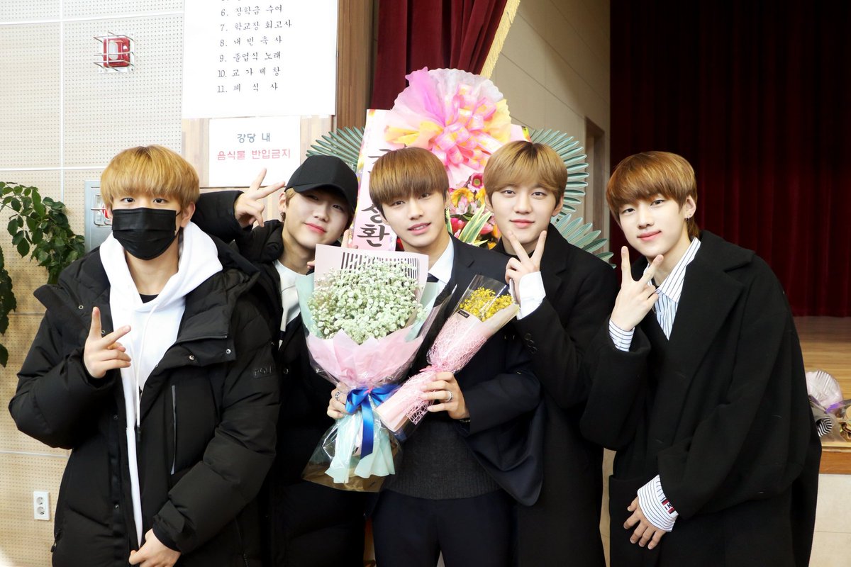 DAY 3 : remember the time they attended Yoon's graduation ? this was a classic.