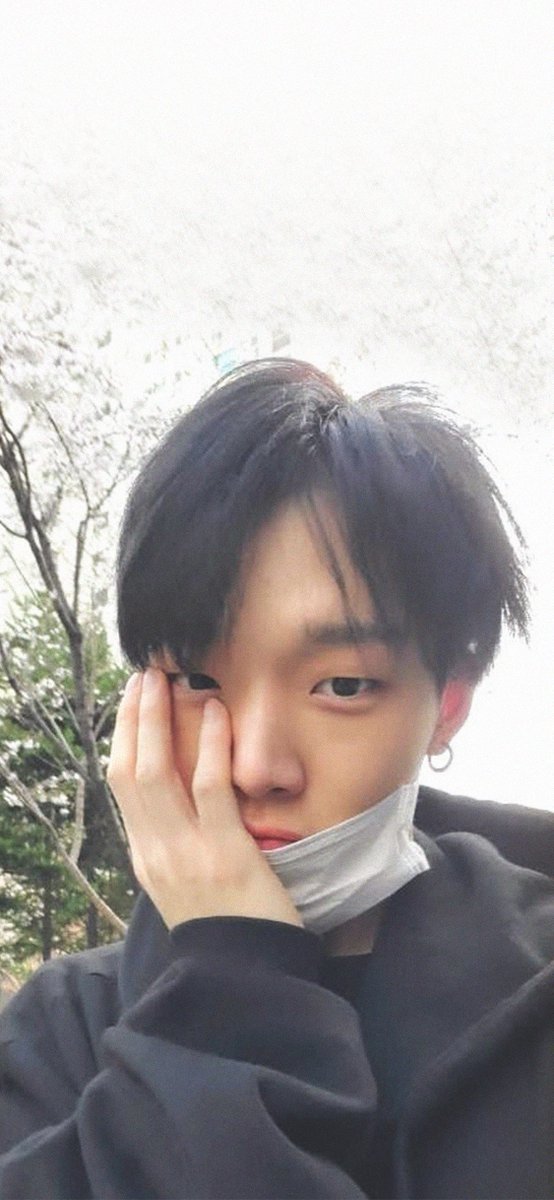 iKONCHOCOLATE's tweet photo. — ♡

boyfriend material? 🤭❤️

#iKON #아이콘 #바비 #김지원 #BOBBY #WALLPAPER https://t.co/880cxxWXkk