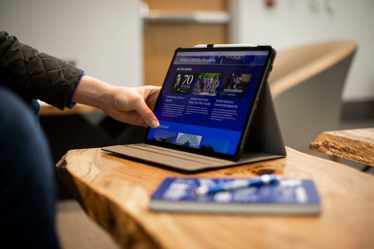 This morning, <a href="/ukypres/">Eli Capilouto</a> announced:
• All instruction for Summer 2020 will move to online
• UK will provide prorated financial credits to students for housing, dining and parking

More info 👉 uknow.uky.edu/student-and-ac…