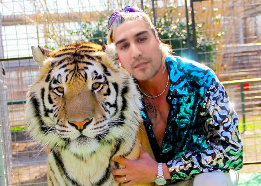 omar8572's tweet photo. I'm the #TigerKingNetflix #StayHome https://t.co/MVJ276c8nT