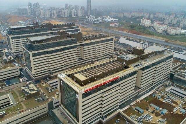 Yeni Şehir Hastanemizin adı, "Başakşehir Prof.Dr.Cemil Taşçıoğlu Hastanesi" olsa ne güzel olurdu... <a href="/drfahrettinkoca/">Dr. Fahrettin Koca</a>