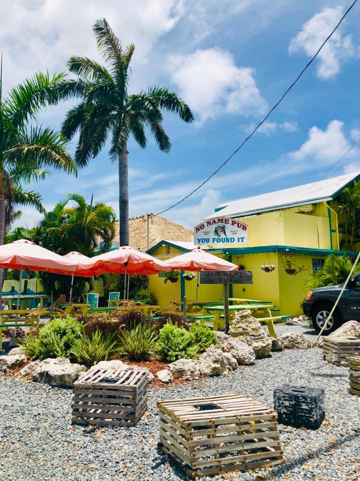thefloridakeys's tweet photo. RT if you've been to No Name Pub in the Lower Keys! In the 1960s, two cooks from Italy came to work at the restaurant and brought a pizza recipe with them. They wrote the recipe on the kitchen wall when they left and the same recipe is still used today. https://t.co/QIEg0nK9Zc