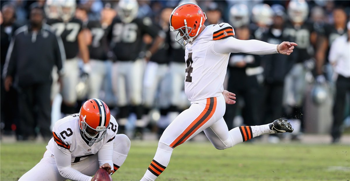 NettDan3's tweet photo. HAPPY PHIL DAWSON DAY: 

On 4/3 we like to make an excuse &amp; CELEBRATE one of our favorites since the team returned in 99’: 

The one &amp; only Phil Dawson!  

When 4️⃣ came in for a FG, it was almost a guaranteed 3️⃣!

@phil_dawson_4 | #Browns https://t.co/unNV7a4l6W