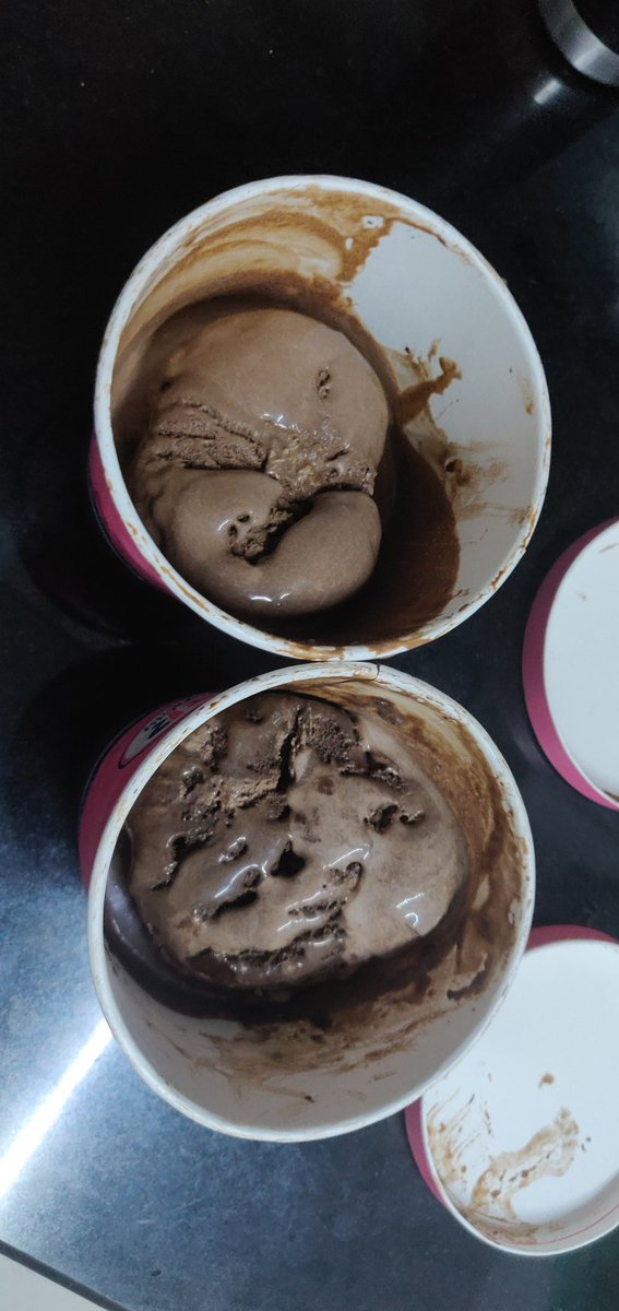 aroranimish's tweet image. #zomato #zomatocheats #baskinrobbinsindia quick bucks making time for Zomato. Half of the ice cream was missing from the box. @deepigoyal and customer apathy from chat team. Shame