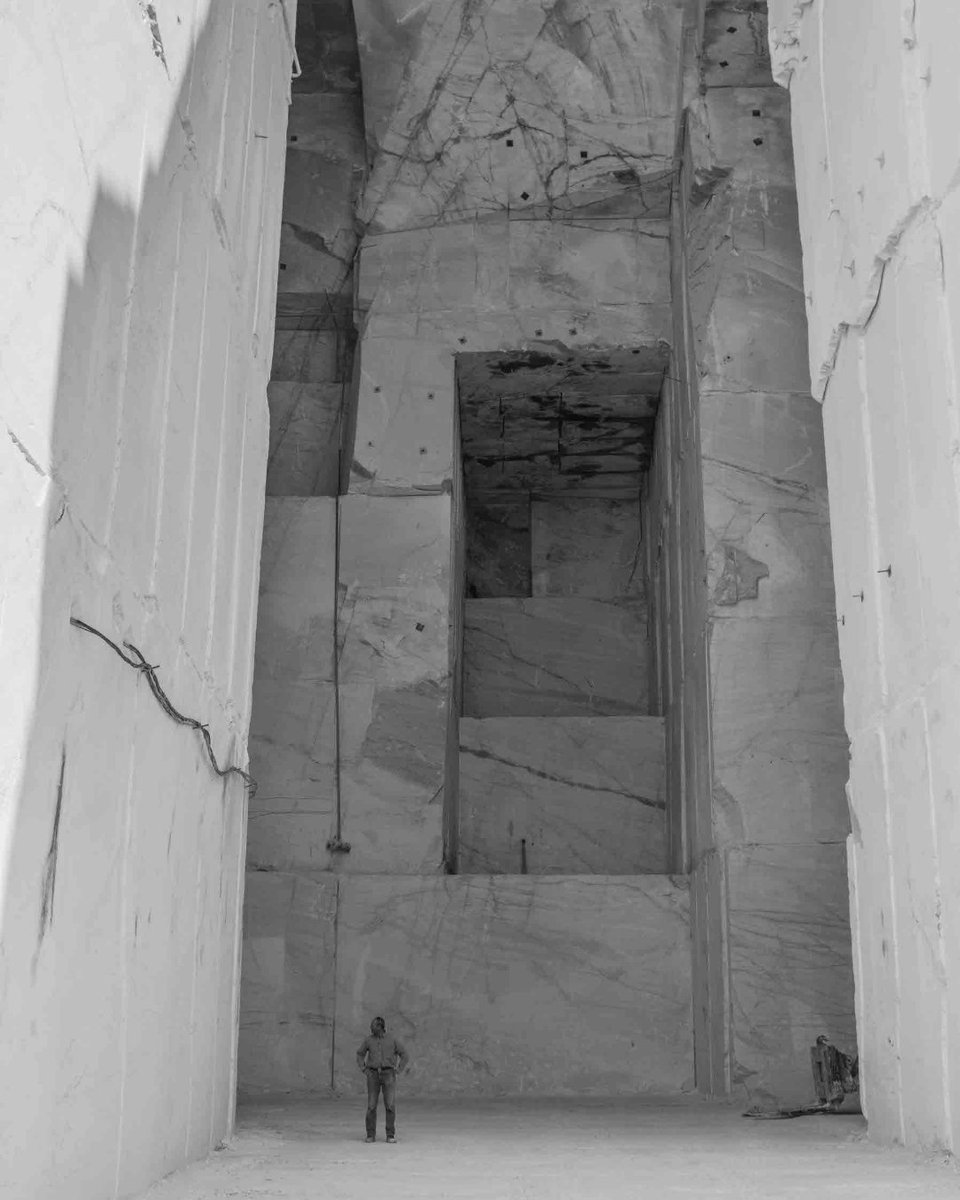 londonbiennale's tweet photo. Greece’s installation for #LDB16 was a digital recreation of a marble quarry at Dionysus. For on·entropy, marble and light served as metaphors for the shifting social and cultural patterns caused by migration, and for the paradoxes, continuities and disruptions of utopia https://t.co/phbVdoNhsg