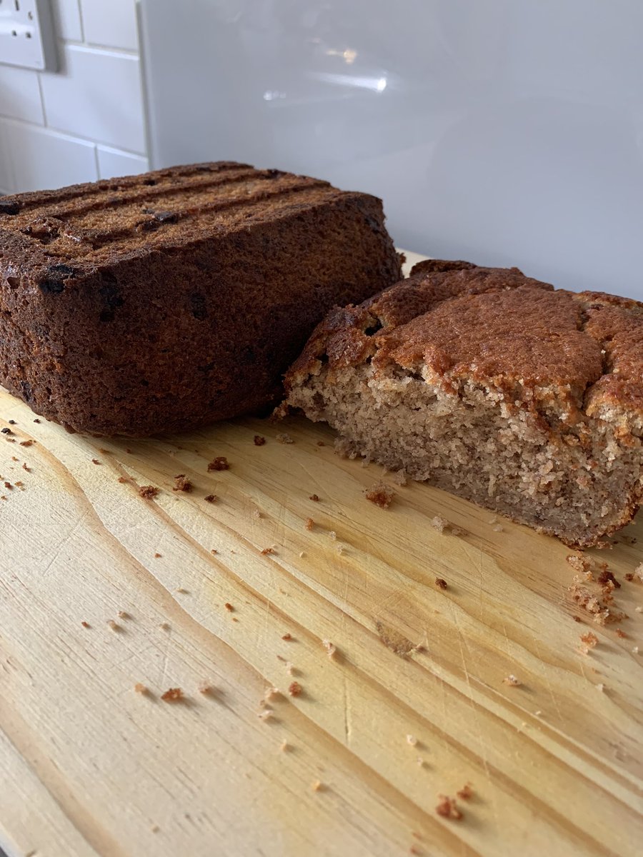 EmersonValley's tweet photo. Year 5! Who’s been baking today? Here’s Miss Roche’s half-eaten banana bread! Would love to see your recipes! Send us your pictures! 🍌🍞🍰🧁🥧 #baking #bananabread #year5 #recipefun #StayAtHome https://t.co/nU8dJE9IBU