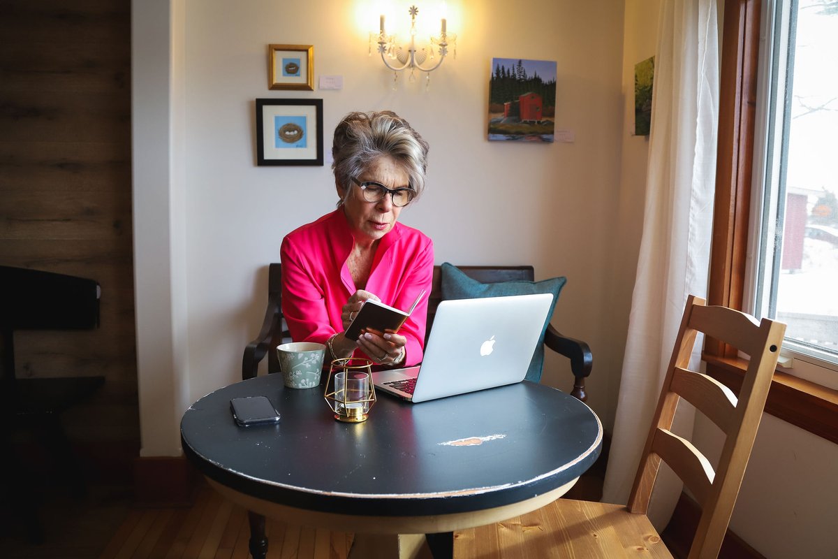 halinastjames's tweet image. Your phone just pinged and you checked the news alert. You may be up-to-the-minute, but are you well-informed?

Head over to my blog to read more: bit.ly/347fvNn

#newsflash #wellinformed #latestupdates #newsworthy #inthenews #coronavirus #covid19