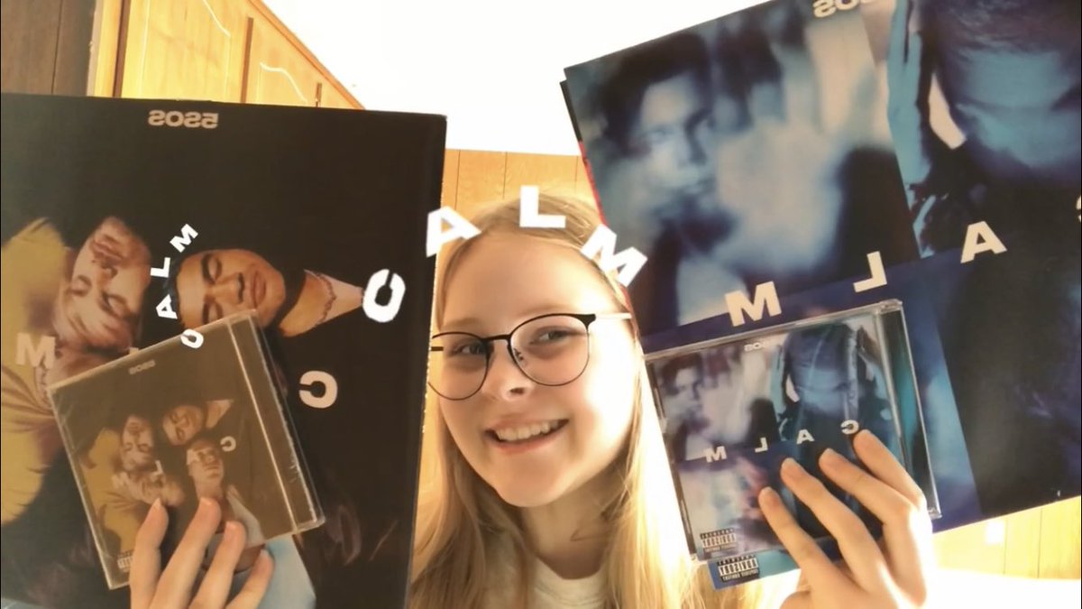 mytcalum's tweet photo. you continue to amaze me more and more with each album you release and proud would be a huge understatement. thank you for CALM, as it has shined a light in my life especially during these hectic times. i love you always <3 CONGRATS ON #1 IN THE UK @5SOS https://t.co/KnP2JZD5B3