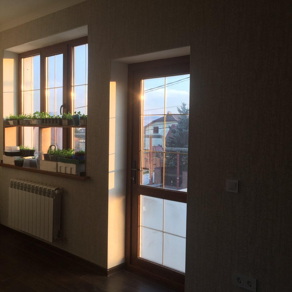 pdR3KbquyeVTIts's tweet photo. 소프트 🏠 https://t.co/eFdnkwsPzL
