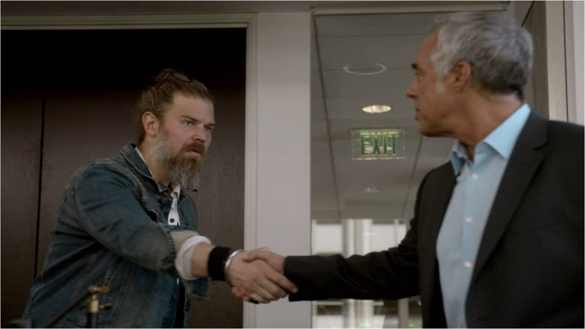 beloff_l's tweet photo. It’s Friday #TEAMBOSCH
#ReBosch of @BoschAmazon S5.
#HarryBosch - pill shills & Preston Borders. #JEdgar - CI lost & dirty cops? #TwoKindsOfTruth
@welliver_titus @JamieHector @Connellybooks @HenrikBastin
#LOVEBOSCH
#PASSITON
#CANTLETGO https://t.co/hDhEtUlZ0L