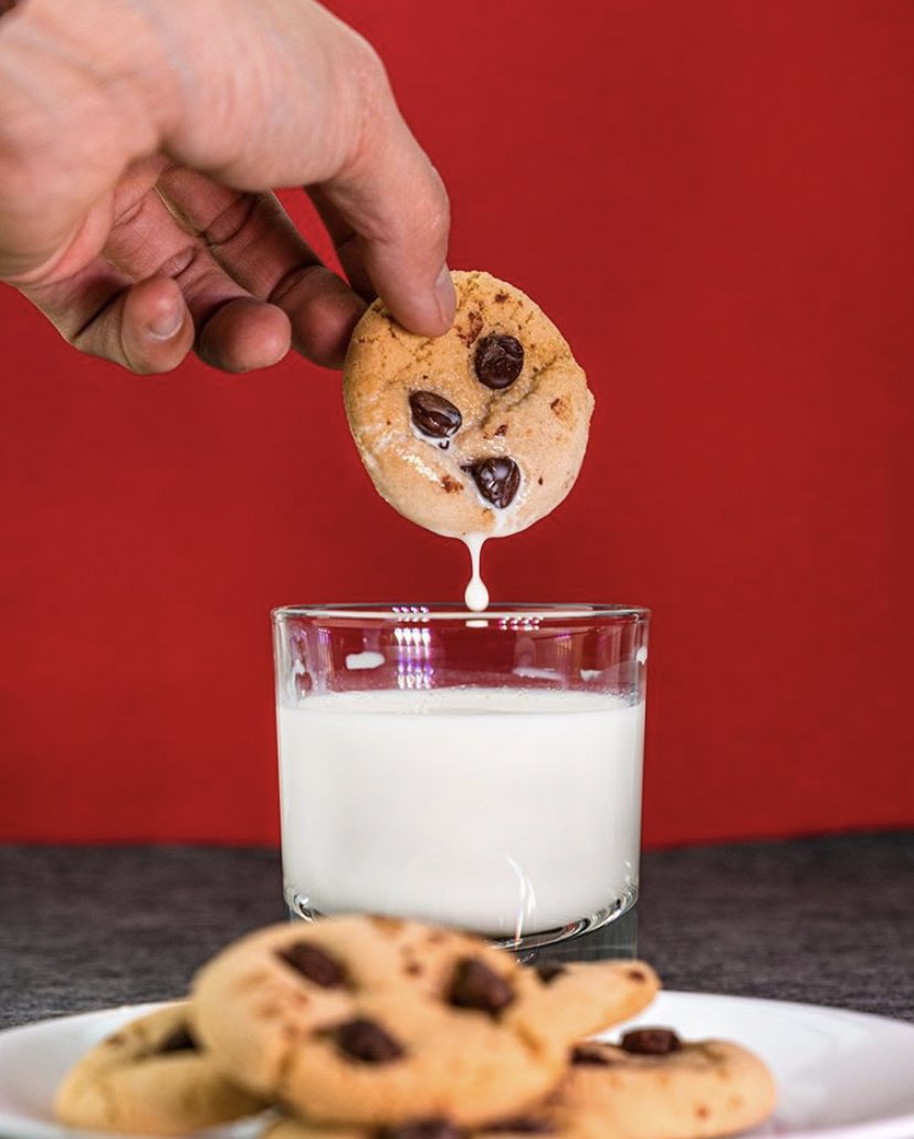 Enjoyablegoods's tweet photo. Milk and cookies! The ultimate classic to #ENJOYYOURSELF
https://t.co/mEOriUQyiJ https://t.co/jbm639xY7R