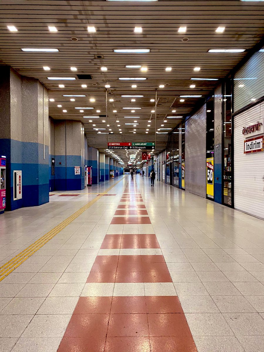 Kızılay metrosundan istediğim yerden çıkamamayı bile özledim.
