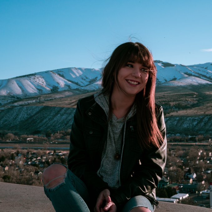 3 pic. Missing sunshine and good company. 💛 https://t.co/OxDx6LoPA0