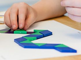 EarlyMathEDC's tweet image. Let's go for a shape hunt around your house/ in the yard/ on a walk. Check out these print-able mini books we've made for you #LearningFromHome #MakeItMath #ECE #Youngchildren #Parentingtips #Friday buff.ly/2w6h5Cr