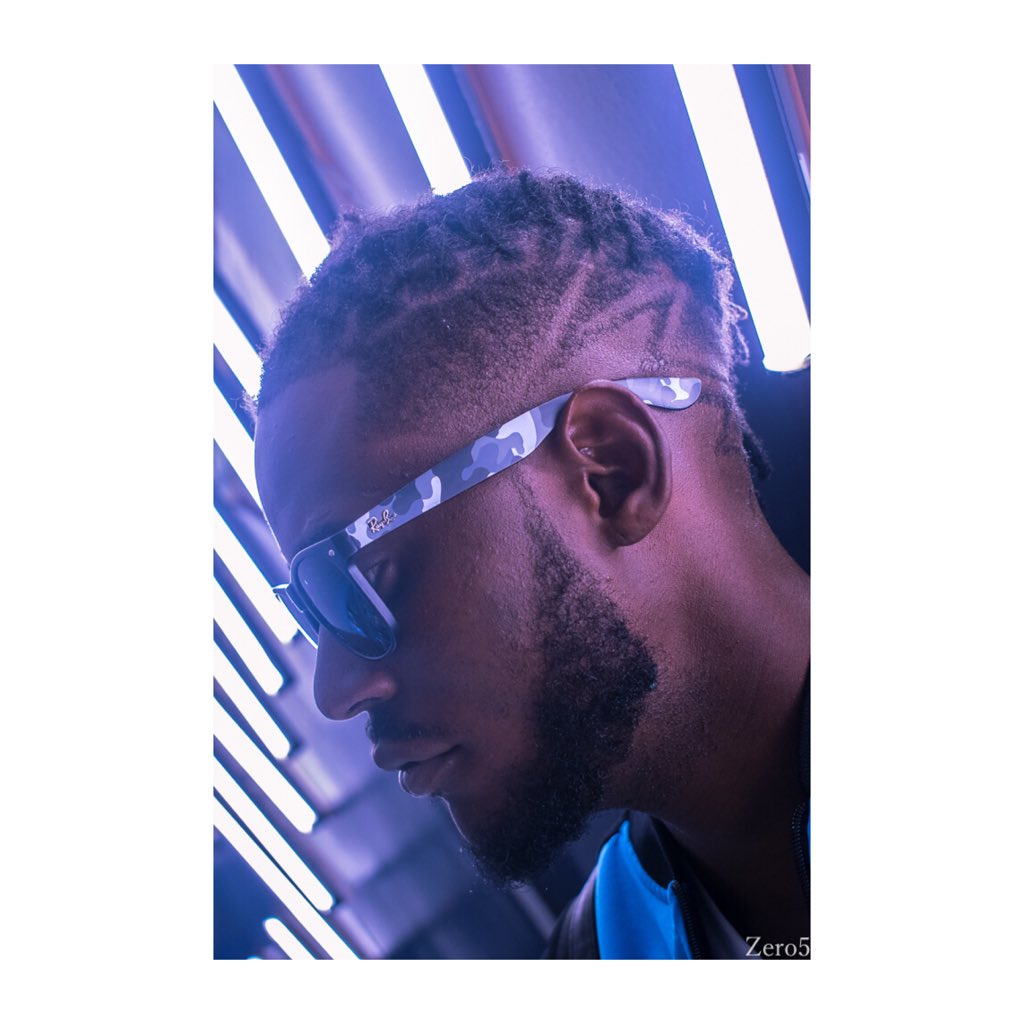 Zero5_Frames's tweet photo. Alte (male)

📸:Danny05 
Black brother: #swaggerian🖤

#zero5frames #alte https://t.co/N7ZhEW5HWY