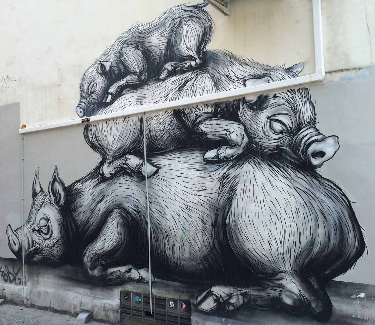 2.  #Brussels  has some amazing street art too, including by ROA