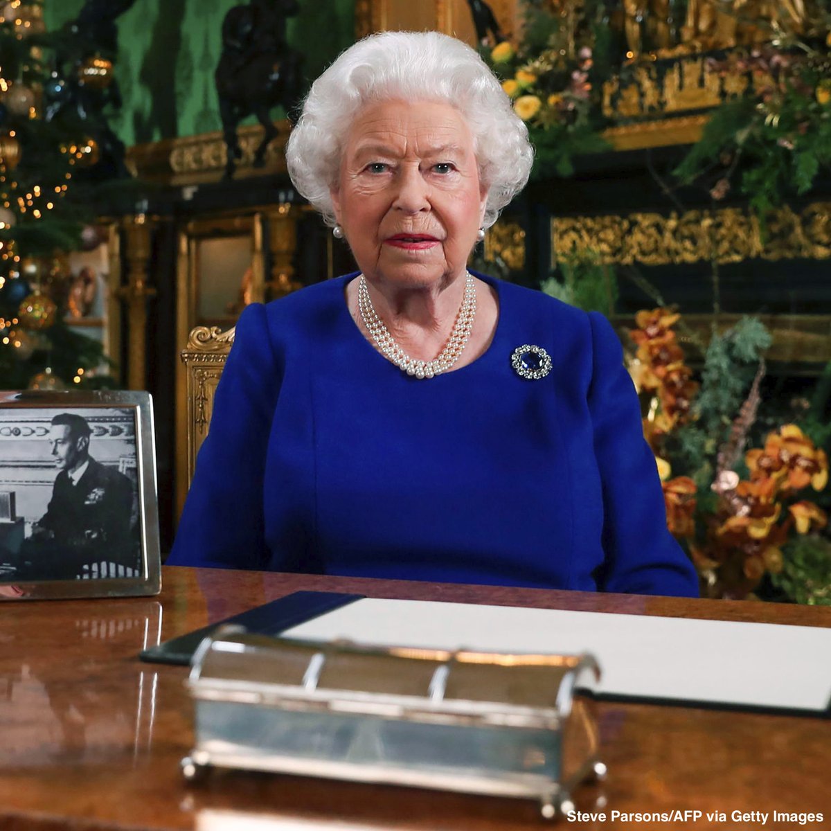 ABC's tweet image. Queen Elizabeth II has recorded a special broadcast to the U.K. The televised address will be broadcast Sunday at 8 p.m. local time.

It will be just the fourth time in the queen's 68-year reign that she has delivered a special address to the nation. abcn.ws/2R6S3KX