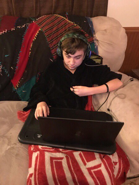 BradleyVirtual's tweet image. @BradleyVirtual’s AMAZING students are #LearningInPlace at home which is their normal routine every school day. They believe they are #BetterTogetherTN with their families and @BradleyVirtual teacher support each day. @BradleySchools