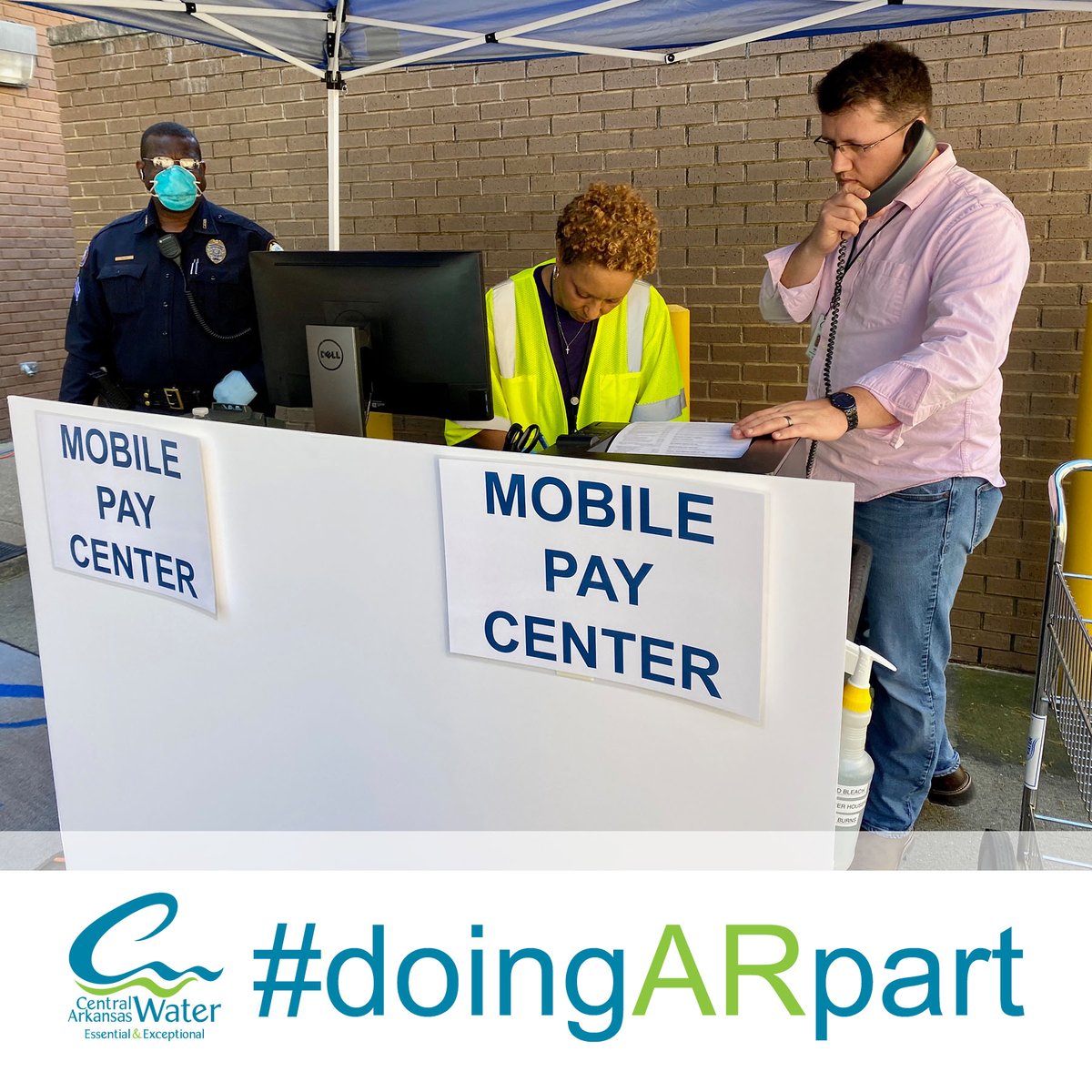 CARKW's tweet photo. ▪️Drive-thru & Mobile Pay Center open for cash payments. Customer stays in🚗
▪️No-contact drop box if paying w/ check 📩
▪️There are 𝐞𝐚𝐬𝐢𝐞𝐫 𝐰𝐚𝐲𝐬 𝐭𝐨 𝐩𝐚𝐲. Free options: bank draft or mailing your payment 📪💳
▪️Other options➡️ https://t.co/7T8silDcUN
#doingARpart https://t.co/9vahI6Ni9m