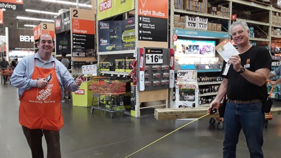 ReneChristian67's tweet photo. Mike SM 1853 Social distancing while recognizing MET Sup Alan. Thanks Mike and Alan for staying safe @KadeKasner @idrissi_mary @chance_lowry https://t.co/a7mj9wkFdC