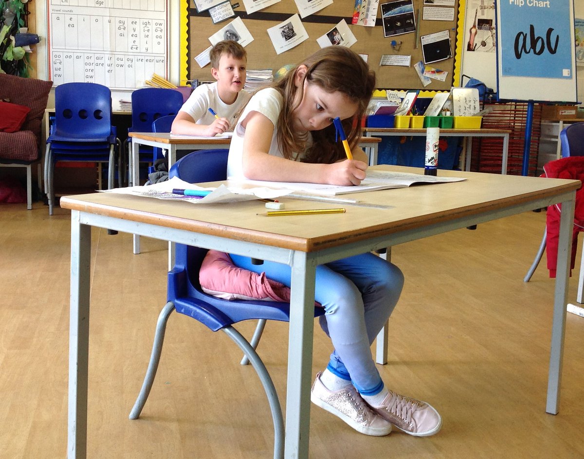 StapleHillPS's tweet photo. #SchoolDays filled with learning including #FoxAndHounds game; sharing #FavouriteSpots and #CreativeWriting about #SchoolStapleHill #HappyDays #SchoolDays #WhatAreYouUpTo https://t.co/Ha5CyahC7b