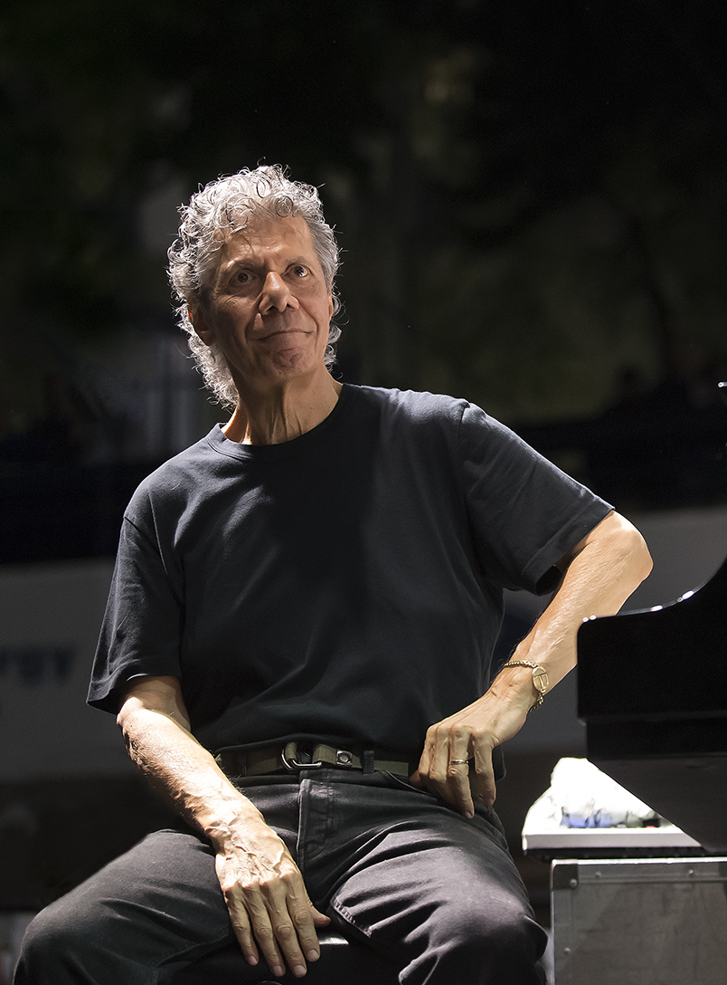 The online festival, Live from Our Living Rooms, featuring 28 separate events, provides both performance opportunities and financial support for gigless NYC musicians.
jazztimes.com/blog/live-from…