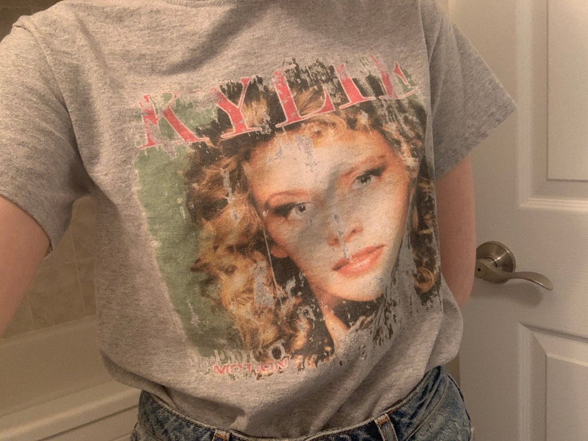 The window is cracked and the water amount is obscene and the graphic tee is Kylie