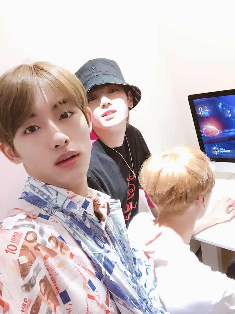 93. Gamer line(ayo kapan kalian bermain bersama)