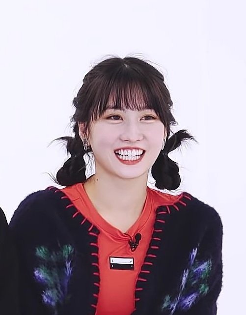 momo's full teeth smile is THE CUTEST