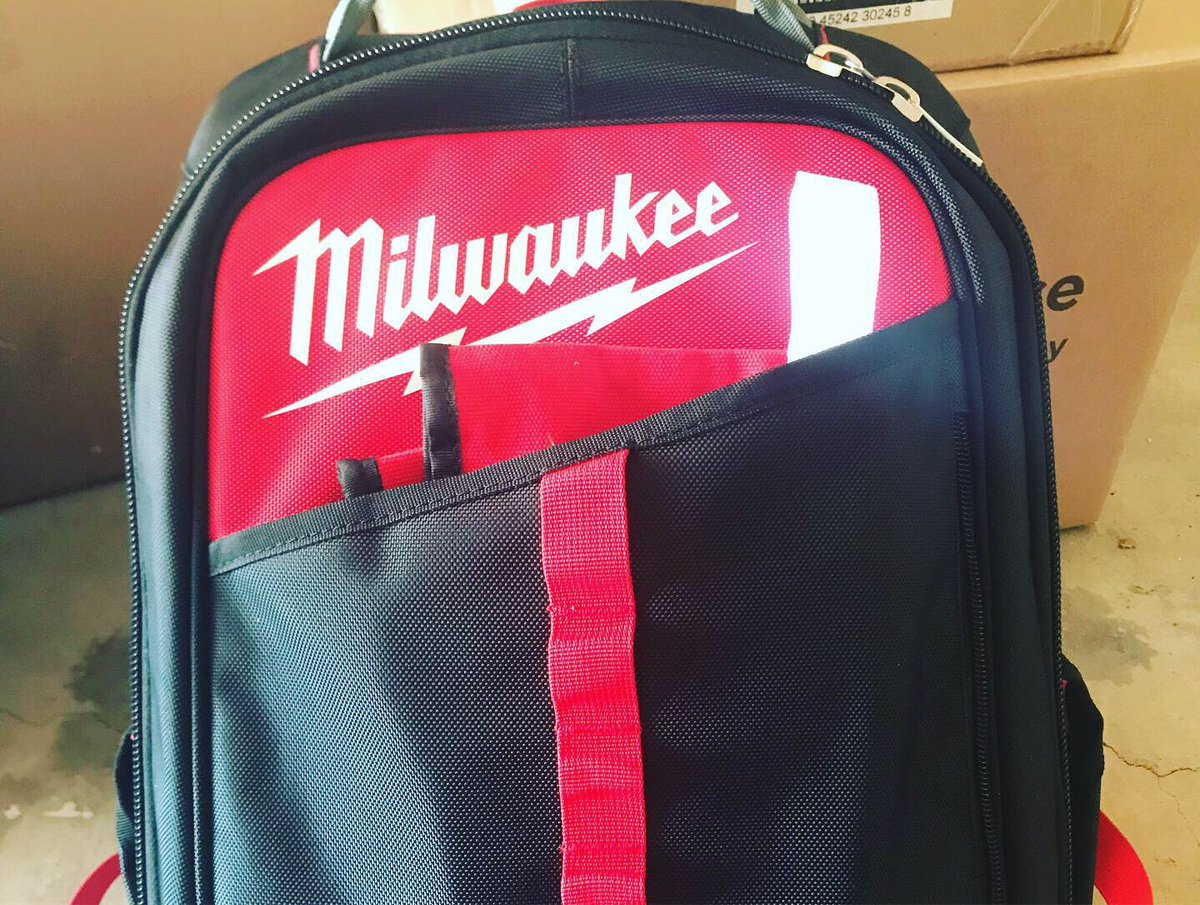 careerandteche1's tweet photo. @realdhshs #organizing for next year.. #milwaukeetools #packoutsystem https://t.co/YSaC9TPG5K