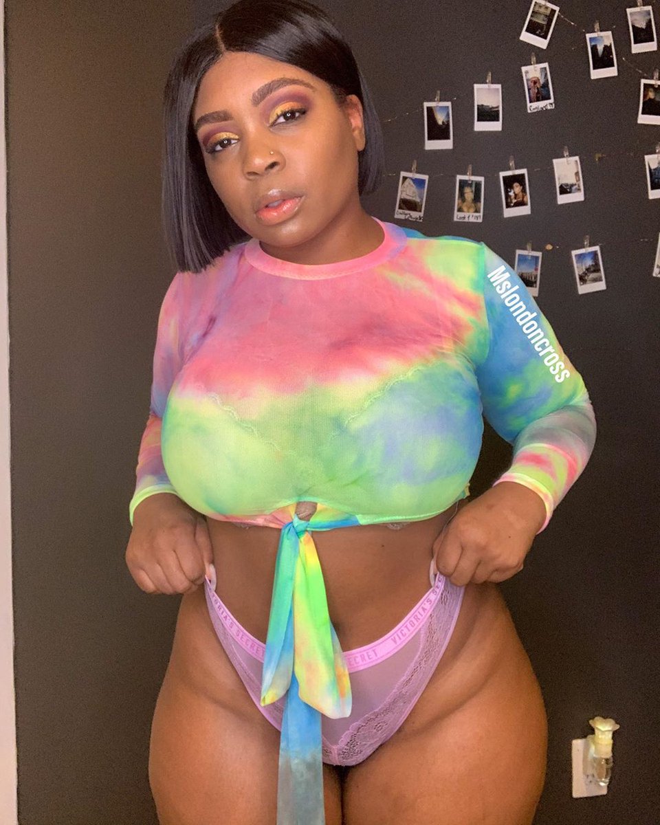 Am so bored 😑😑