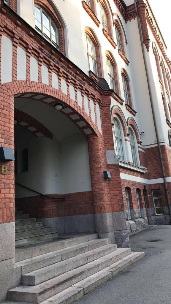 norssin's tweet photo. Asiantuntijat ovat lähipäivinä painottaneet opiskelussa &amp; työssä: päivärytmi, rutiinit, ulkoilma, sosiaalinen kontakti, työn &amp; vapaan irrottaminen, lepo. Järjestämällä monipuolista etäopiskelua lukujärjestyksen mukaan #norssi tukee tätä perustaa monin tavoin. Kiitos kaikille! 💚 https://t.co/Ehp74maxAi