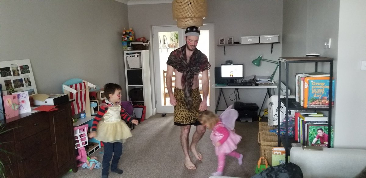 The Charltons ready for #PEWithJoe <a href="/thebodycoach/">Joe Wicks</a>