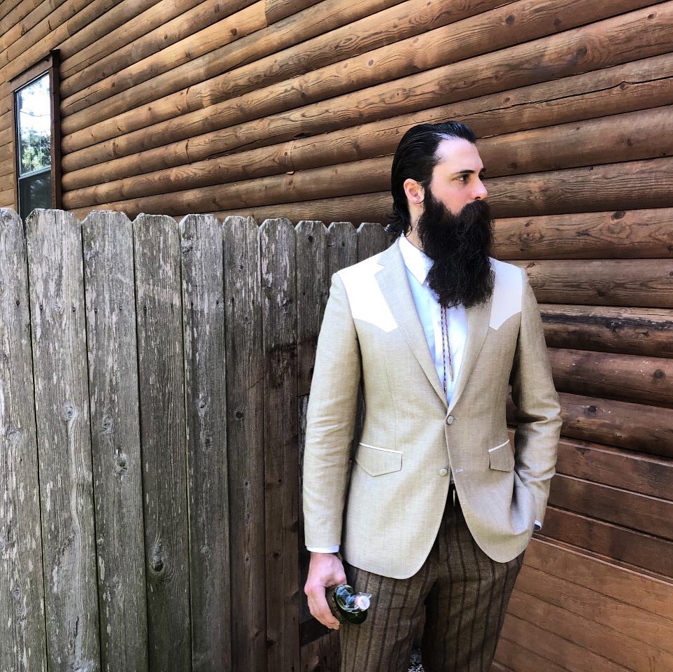 BykowskiTailor's tweet photo. #alldtessedupandnowheretogo
#bykowskitailorandgarb #lifestyle #lifestylebrand #style #western #southern #texas #hillcountry #texashillcountry #shopsmall #shoplocal #shopindie #drippingsprings #austin #cabin #logcabin https://t.co/PCTCobSbSp