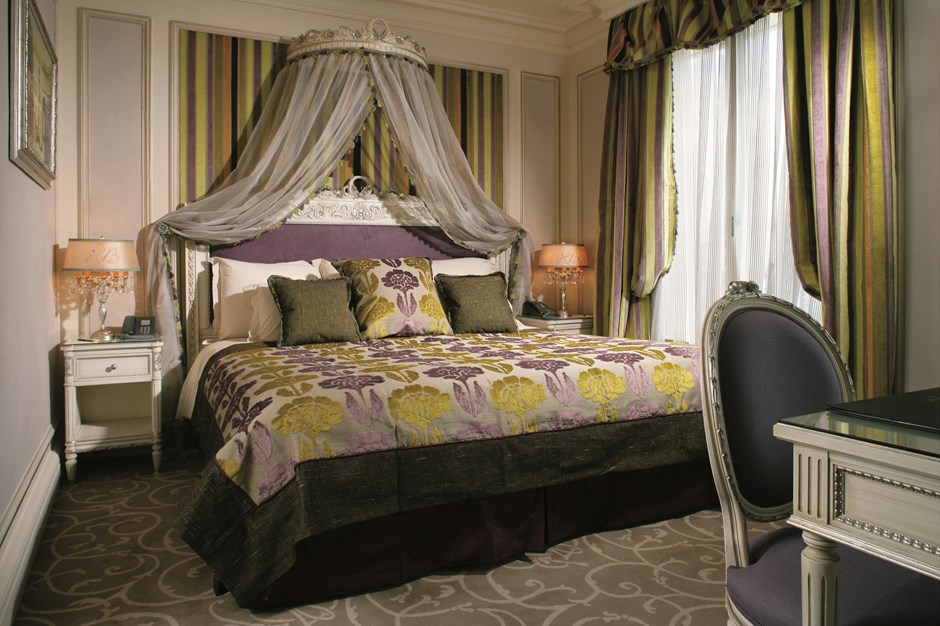 Crafted with neoclassical Parisian grandeur in every detail. <a href="/JJWHotels/">JJW Hotels & Resorts</a> 

#HotelBalzac #LuxuryHotelParis #ParisMornings