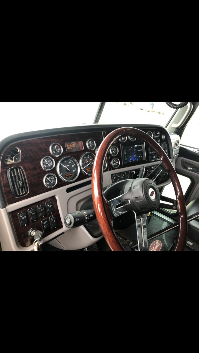 clmerz1's tweet photo. Twitter Land, sell these trucks for me. $500 etransfer to anyone who leads me to a sale! 2018 389 X15, 2004 379 C15 cat. Both well maintained heavy spec units. $169k &amp; $58k. Will deliver to Can/US border in Sask or AB. Go...... https://t.co/F8l2gaU1n7