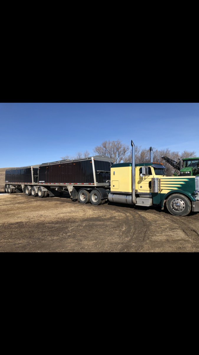 clmerz1's tweet photo. Twitter Land, sell these trucks for me. $500 etransfer to anyone who leads me to a sale! 2018 389 X15, 2004 379 C15 cat. Both well maintained heavy spec units. $169k &amp; $58k. Will deliver to Can/US border in Sask or AB. Go...... https://t.co/F8l2gaU1n7