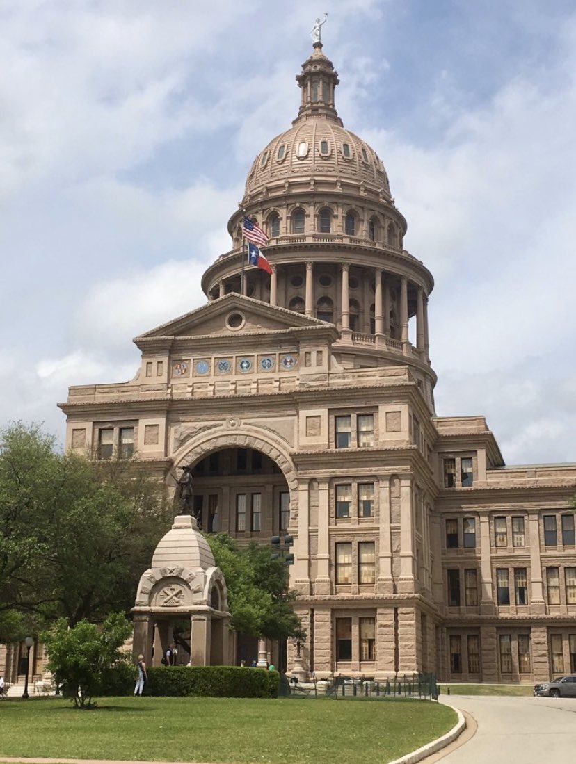 Let’s visit the most beautiful public building in North America, the capital of Texas.