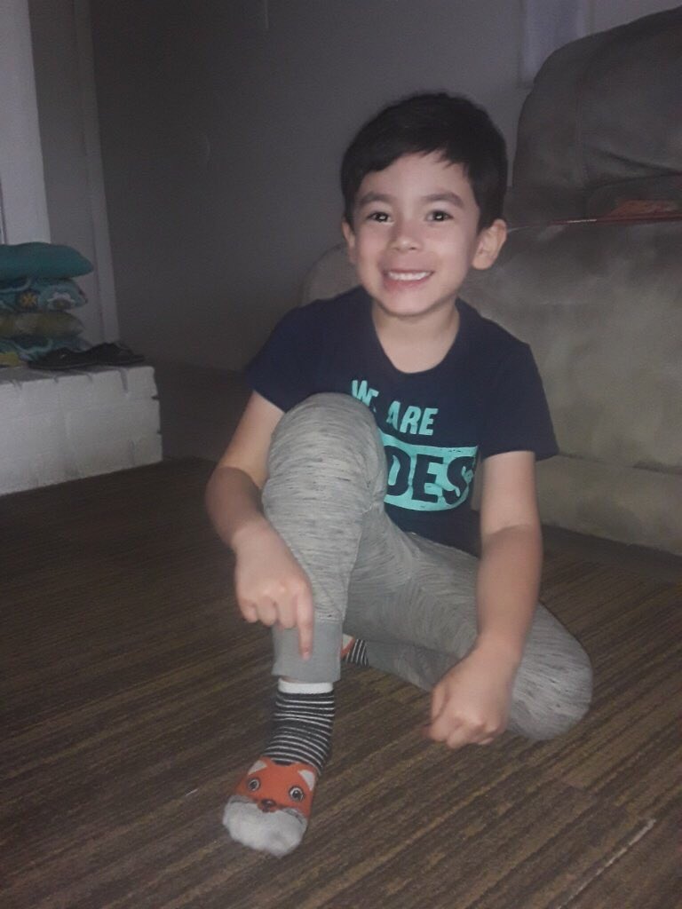 Ms_HodgeKG's tweet photo. What’s today??? Crazy sock day! Check em out! 😊 @KACDHoneybees #KIPPJoy #KinderJoy https://t.co/B6cSvnLEfA
