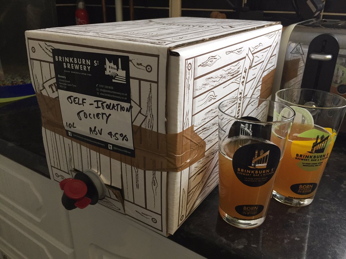 louisemfs's tweet photo. When going out-out becomes staying in-in! Thanks for the same day delivery @BrinkburnStBrew #StayHomeSaveLives #drinklocal https://t.co/xm3HQ7eRJu