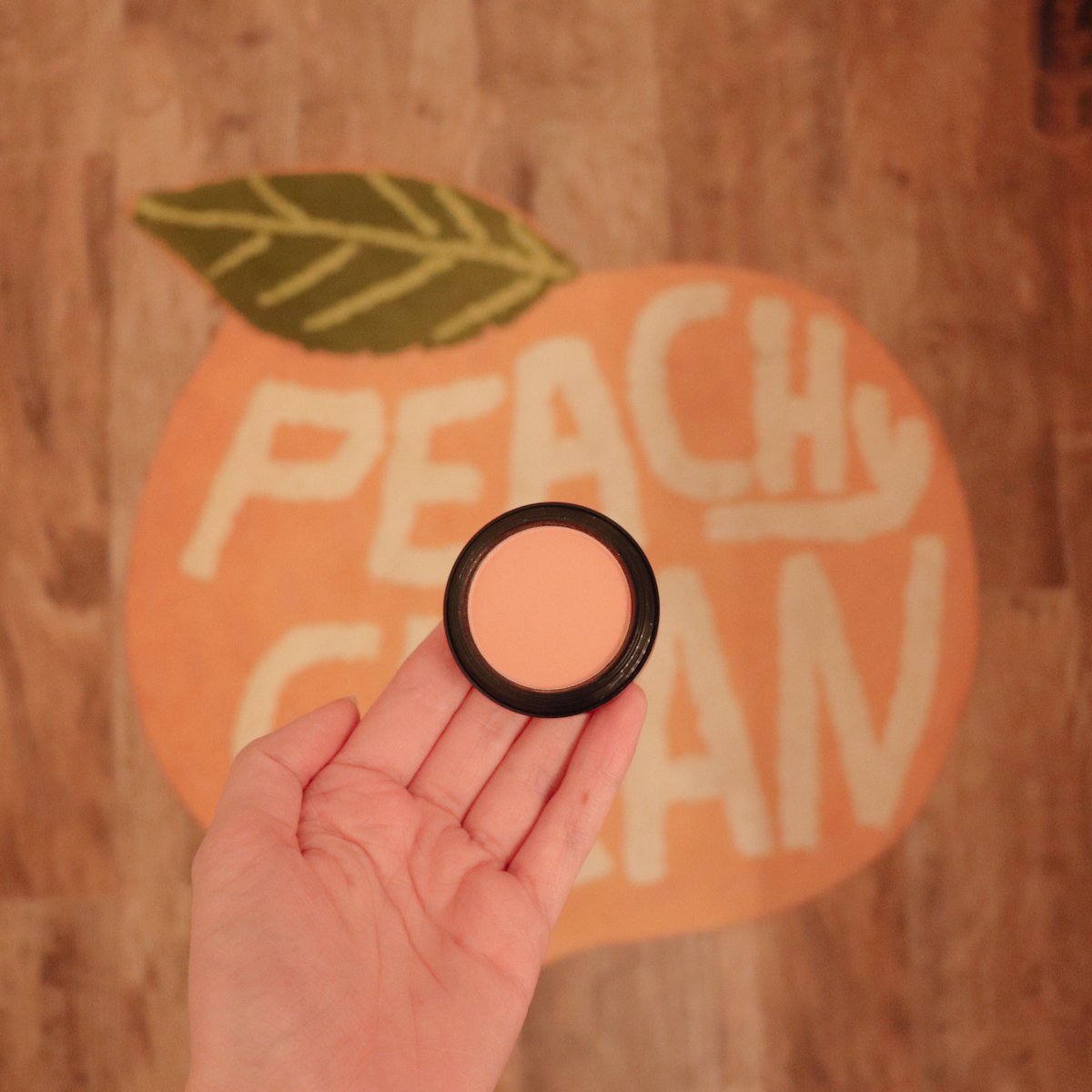 RedAppleLipstic's tweet photo. Have you ever used blush for lips, eyes, and cheeks? 🍑
#blush #peachmakeup https://t.co/BmFmJJRdU5