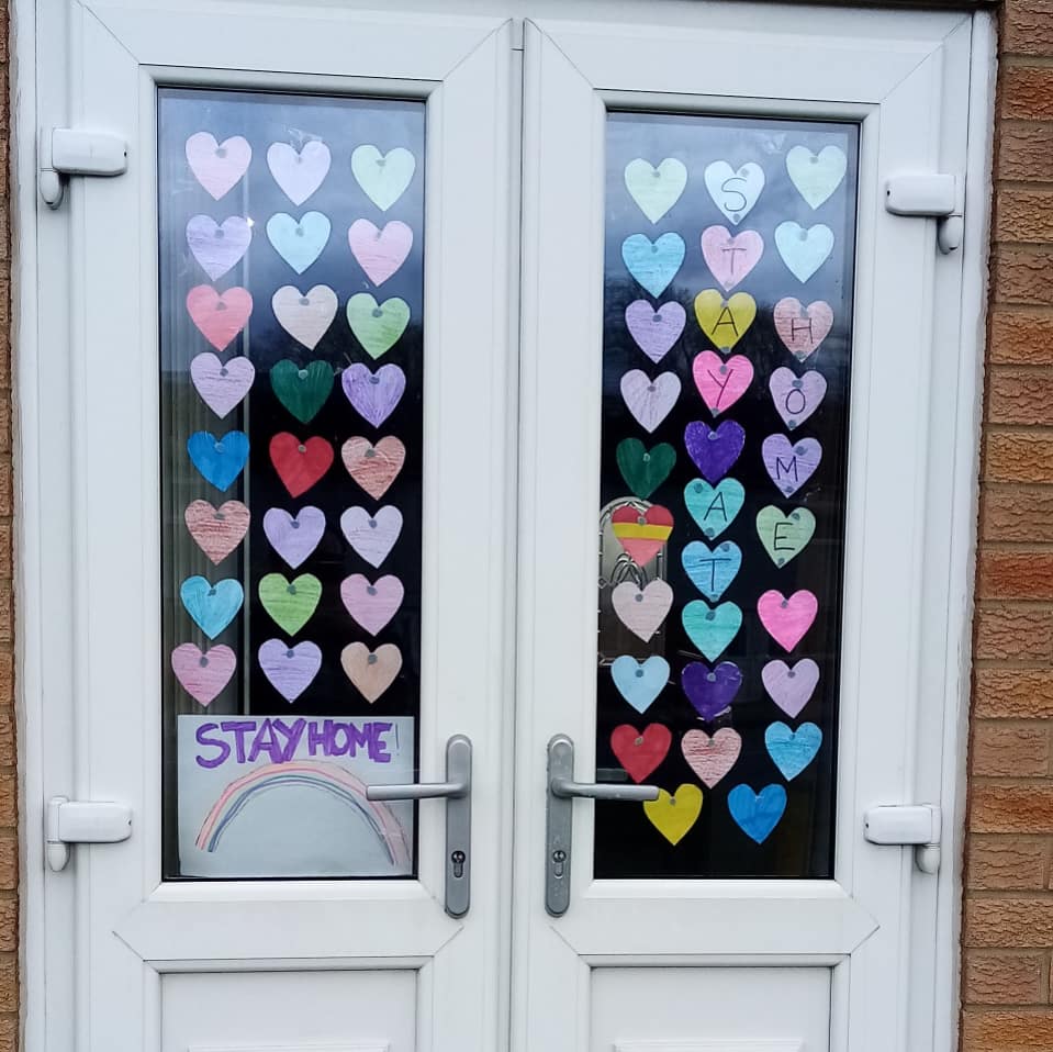 One of our chairs has been getting her little boy involved in cheering people up from their window. We'd love to see your windows of hope! Show us below..
#COVID19Pandemic #COVID19 #StayHomeSaveLives #coronavirus #SaveTheNHS #StaySafeStayHome #FlattenTheCurve