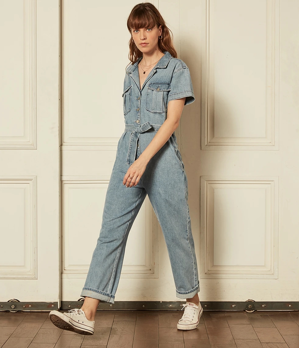 denimology's tweet photo. Top Denim Trends RN - Boiler Suits And Overalls - https://t.co/koFE8nCFV0 #jumpsuits and #boilersuits are going to be #toptrend shop for #boyishjeans #agolde #standardsanpractices #blanknycjeans @asos @eticadenim @apc_paris https://t.co/fctjB1Mf7T