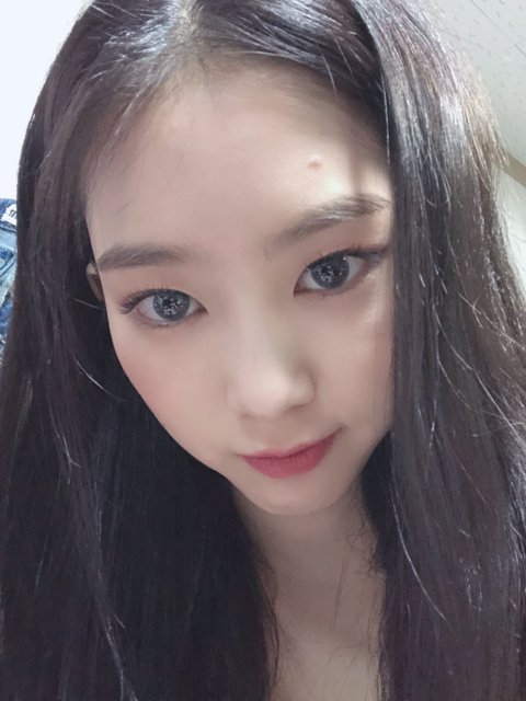 200404  #오마이걸  #OHMYGIRL Jiho's From.OHMYGIRL update [photos 1/13][ #지호  #Jiho] There are a lot of duplicates, you say...?  http://m.cafe.daum.net/-ohmygirl/XtXP/551?svc=cafeapp #HappyJihoDay 